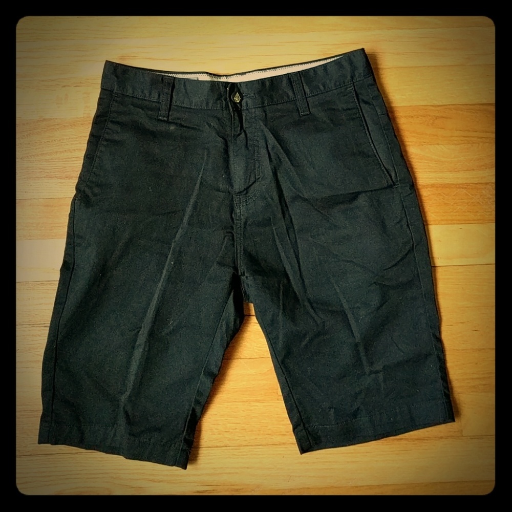 Volcom tailored shorts